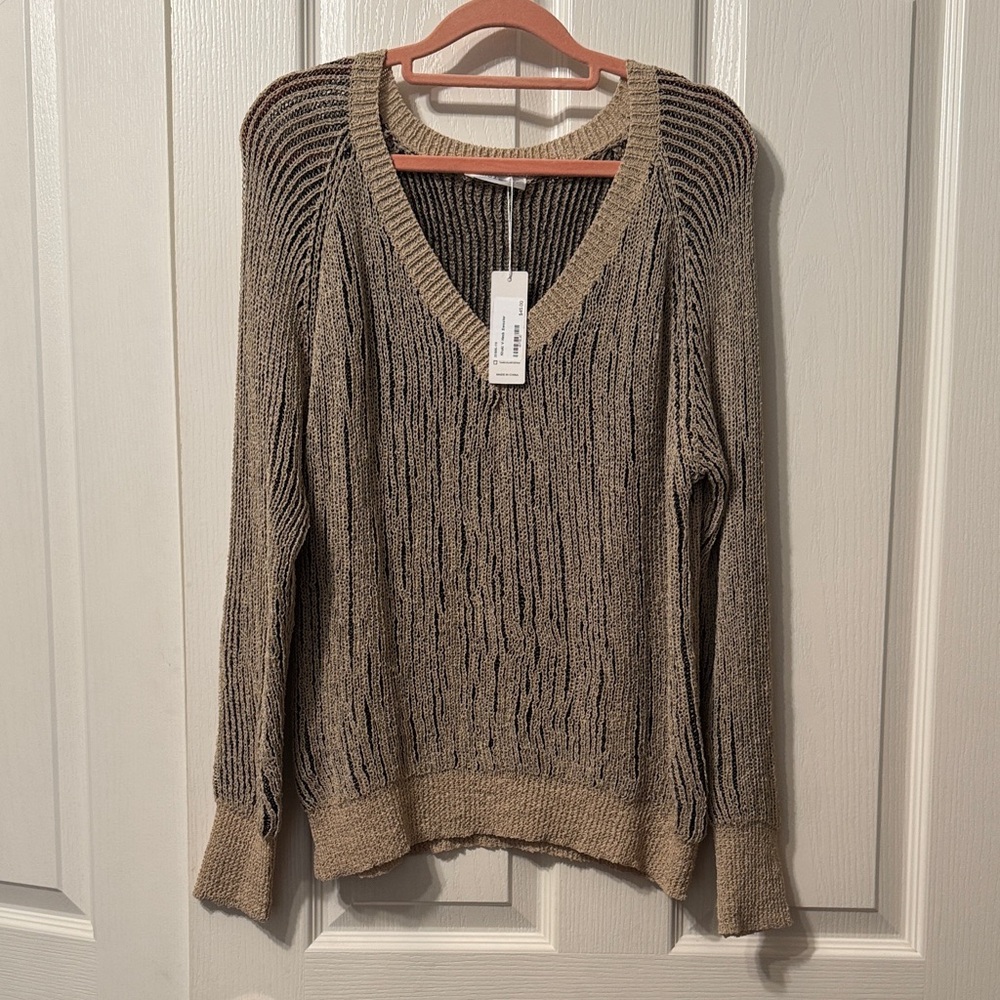 Women's V-Neck Sweater - Beige